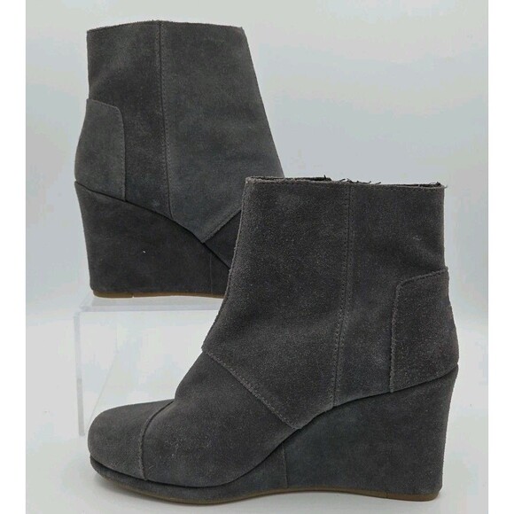 Toms Suede Wedge Boots Gray 8 Ankle Bohemian Business Casual Side Zip EUC - Picture 2 of 9